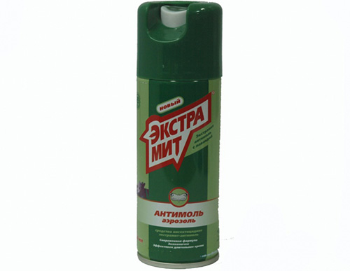 Aerosol Extramit também será uma ferramenta bastante eficaz para salvar um casaco de vison das mariposas