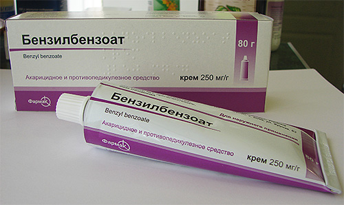 Krém s benzylbenzoátom by sa nemal používať na kontrolu vší u dojčiat