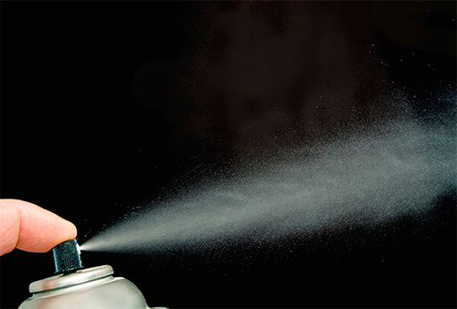 Spray can