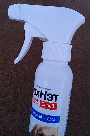 När du behandlar ett djur med en spray, undvik att få läkemedlet i ögonen och munnen på husdjuret.