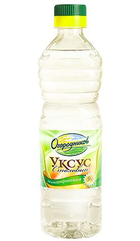 Pridaním octu do vody na podlahu pomôžete vyfajčiť ploštice z ich úkrytov.