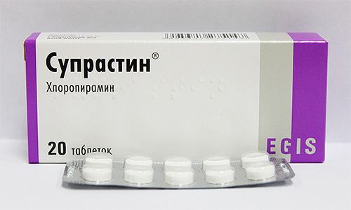 If the allergic reaction continues to intensify, you need to take an antihistamine, for example, Suprastin.