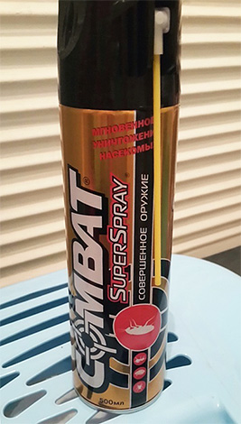 Kombat Superspray je zameraný na ničenie lezúceho hmyzu.