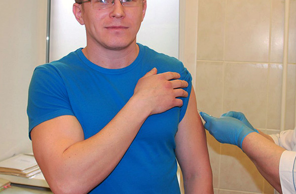 Očkovanie je jednoznačne najúčinnejší spôsob, ako sa chrániť pred kliešťovou encefalitídou.