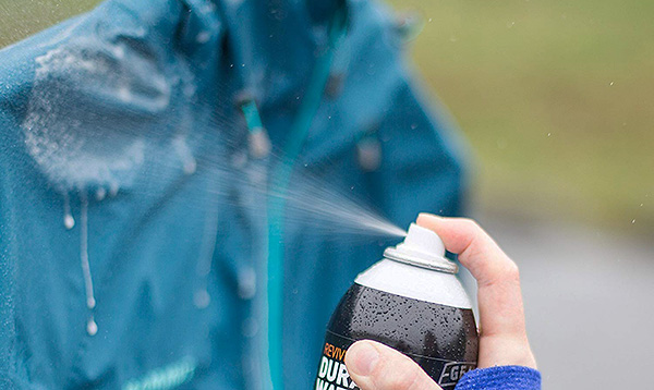 It is desirable to treat clothes and equipment from ticks in advance.