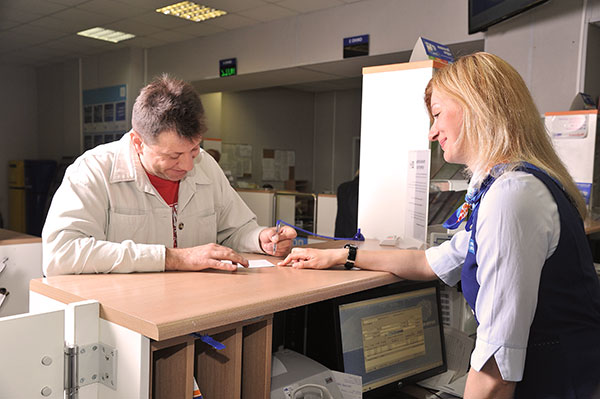 Issuing a policy through the Russian Post